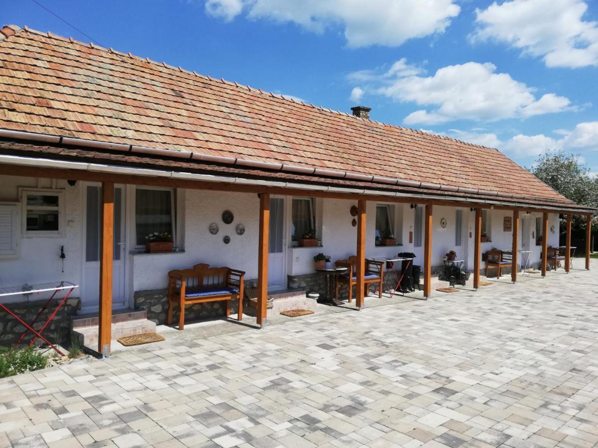 Bobita Apartmanhaz Szilvasvarad Exterior photo