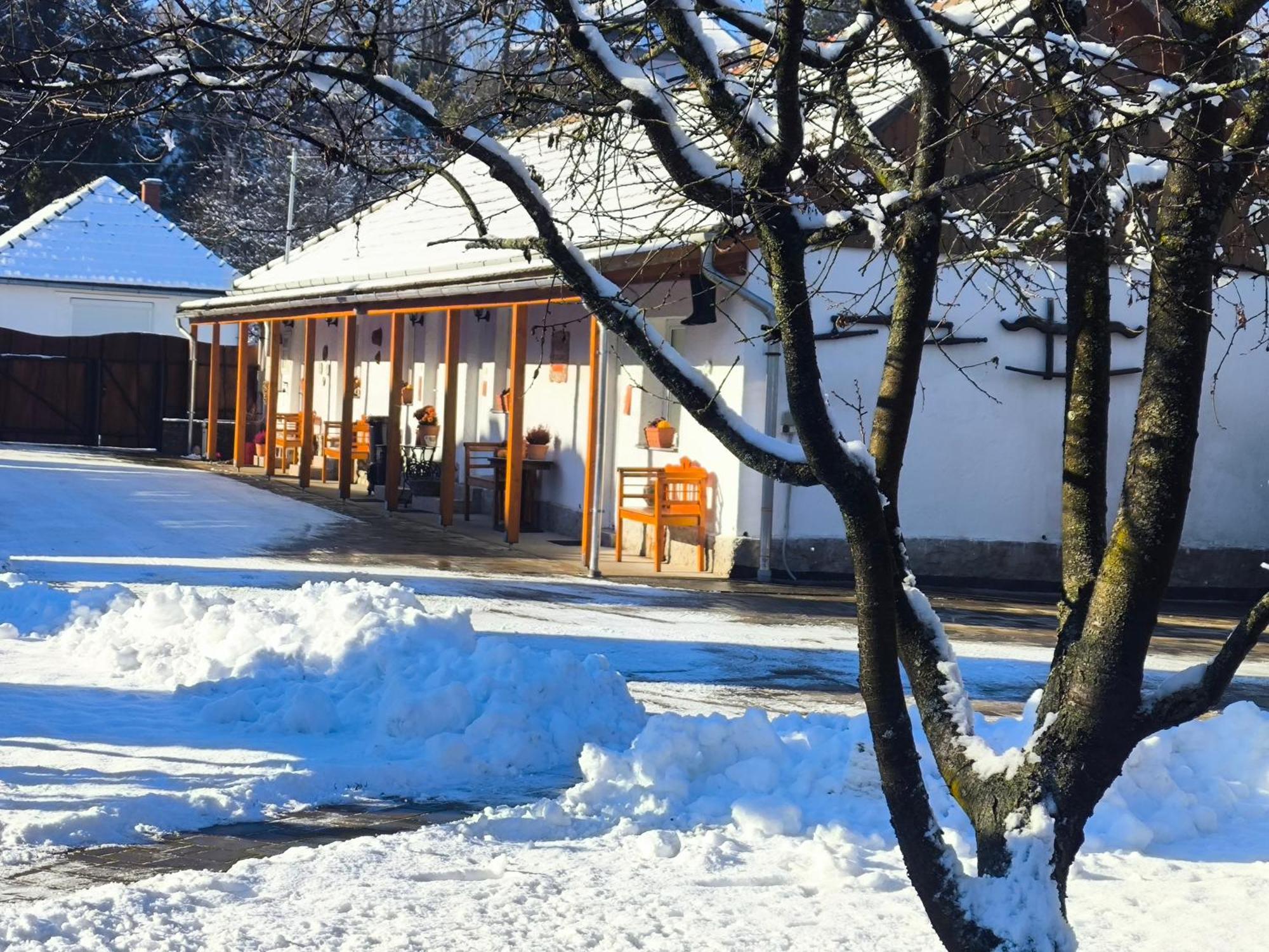 Bobita Apartmanhaz Szilvasvarad Exterior photo